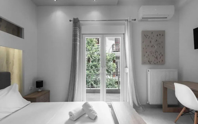 Cosmopolitan Apartments Nilie Suites & Aprts