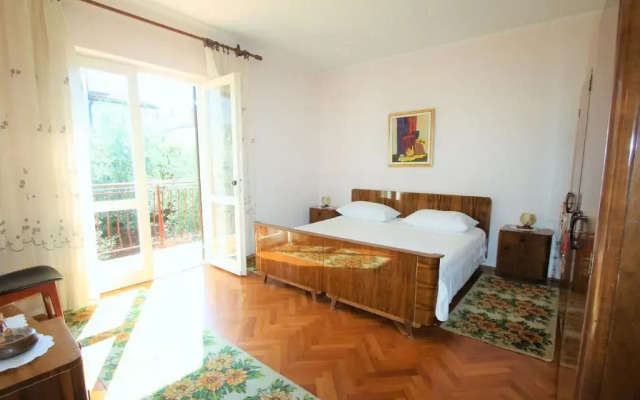 Labinac Ines, Only 300 M From Beach