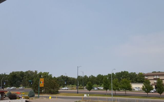 Knights Inn Lethbridge