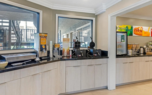 Quality Inn & Suites Anaheim Maingate