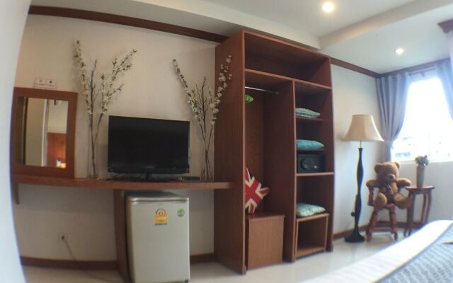 Thira Residence Patong