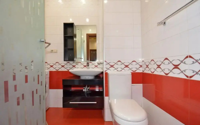 North Ave. Apartments by Luxe Group HH55