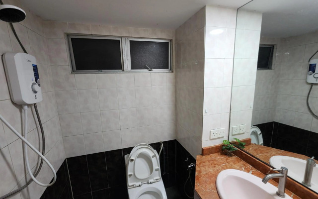 Own Private Jucuzzi POOL inside Sri Petaling Hse