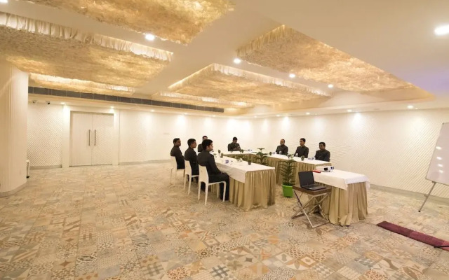 Hotel Gallery 67