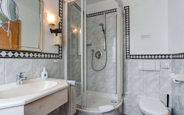 Centro Hotel Stern, Trademark Collection by Wyndham