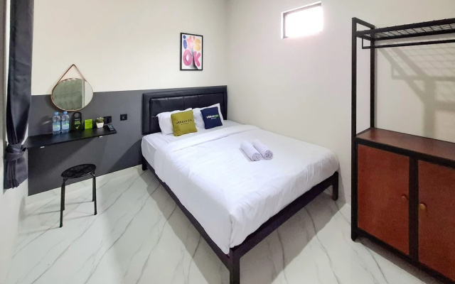 Urbanview Hotel Syariah Terra House Pati by RedDoorz – Guest Rooms – Pati