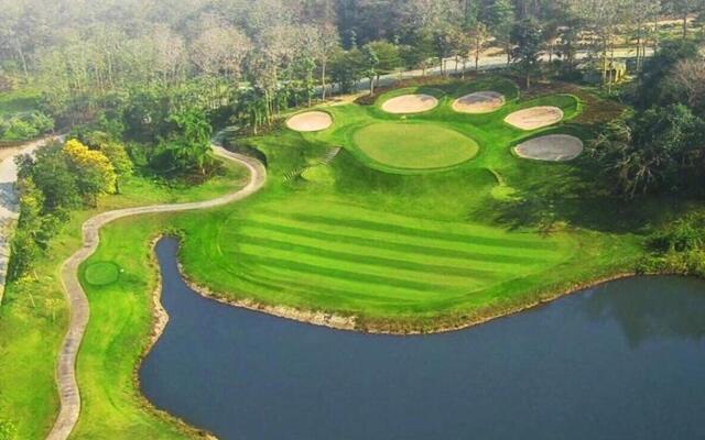 Gassan Khuntan Golf and Resort