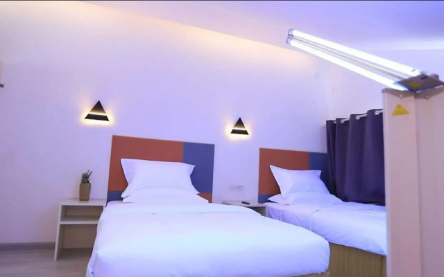 Taoxi Creek Hostel