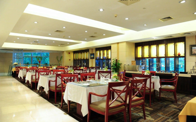 Cyts Greentree Eastern International Hotel