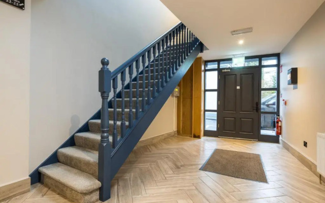 Ewings Bar & Self-Catering Accommodation
