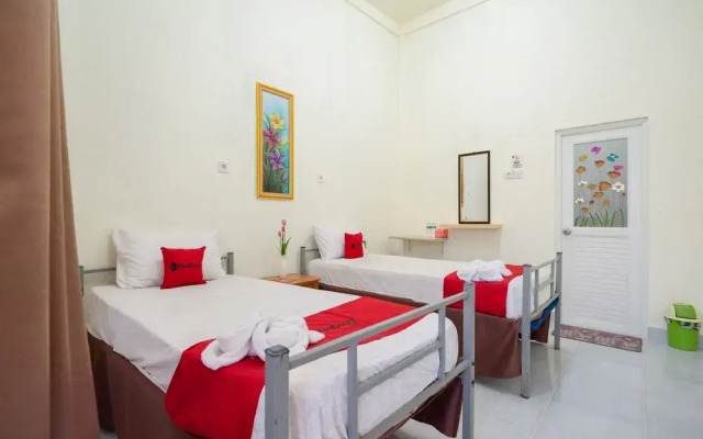 RedDoorz Syariah near Tirtasari Sonsang dan Banto Royo