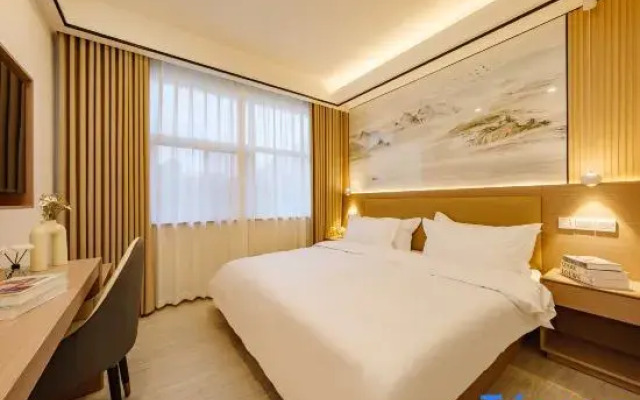 Ruiyixu Business Hotel