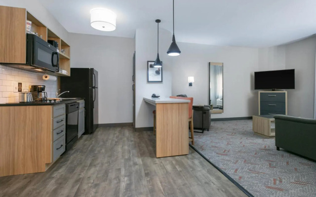 Candlewood Suites Lake Jackson Clute by IHG