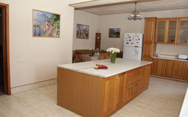 Rafael Hostel
