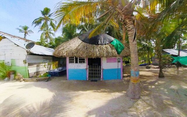 Puerto Caracol Isla Múcura