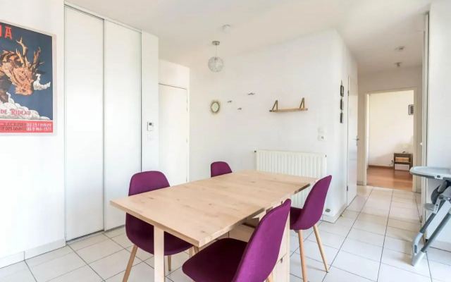 La loge du Minotaure, cosy, parking et bureaux