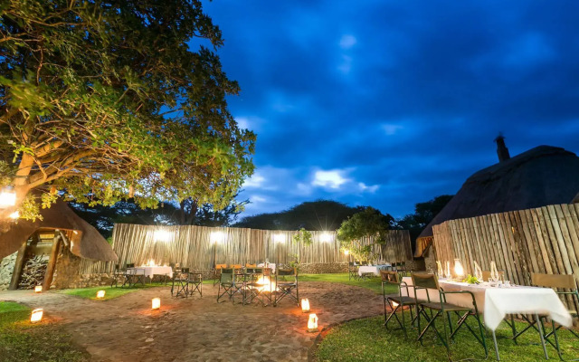 Rhino River Lodge