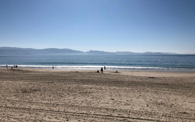 Acogedor apartamento a 50m de Playa Silgar