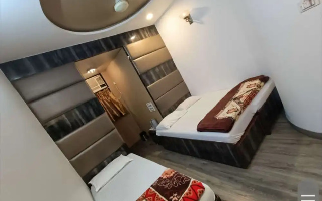 OYO 3552 Hotel Broadway