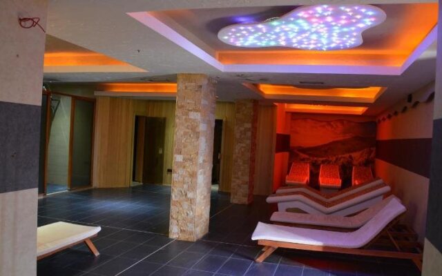 Hotel Milmari Resort