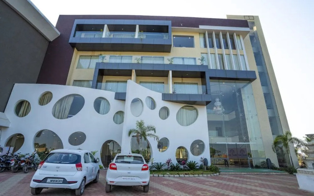The Celestial Park Hotel