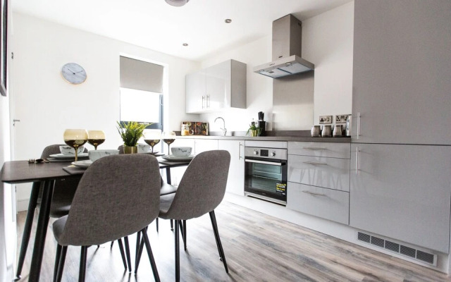 Modern 1-bed - Brand New - Central - Free Wi-fi