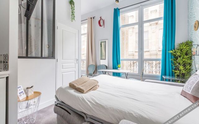 Apartment Ponthieu - Champs-Elysées