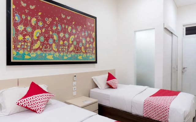 OYO 787 Hotel Kuwera Inn