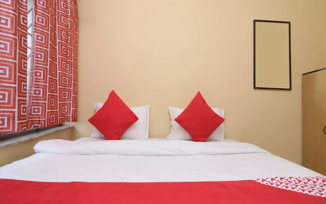 OYO 14232 Behala Guest House