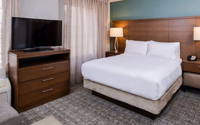 Staybridge Suites Indianapolis Downtown - Convention Center