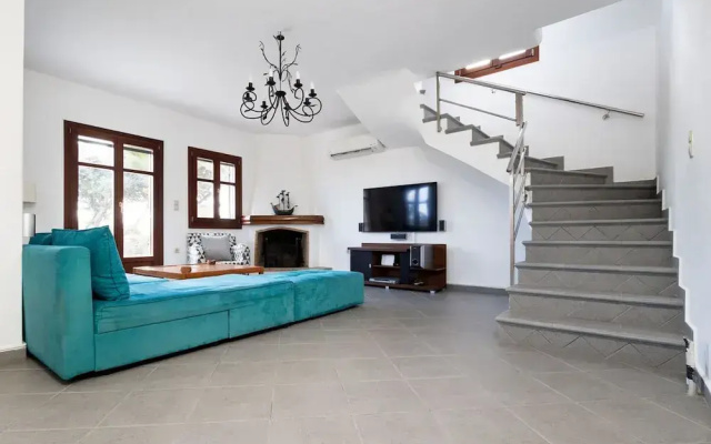 Fabulous Holiday Villa in Naxos Island