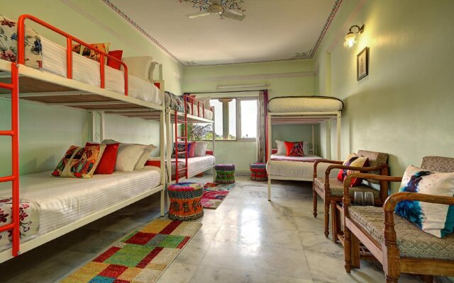 Hostel Genie