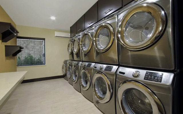 Staybridge Suites Houston W - Westchase Area