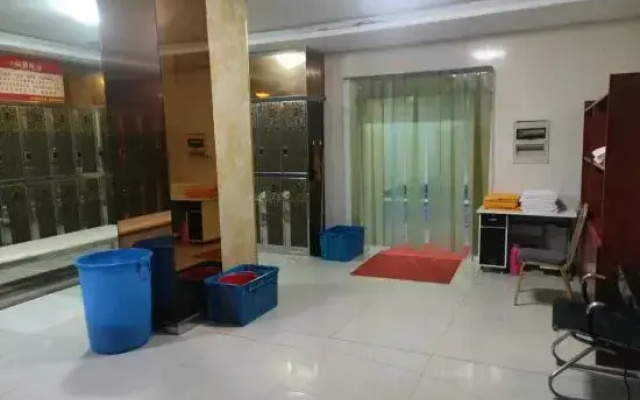 Changcheng Business Hostel