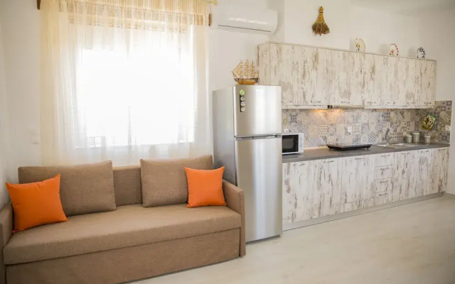 Haraki Stone Apartments