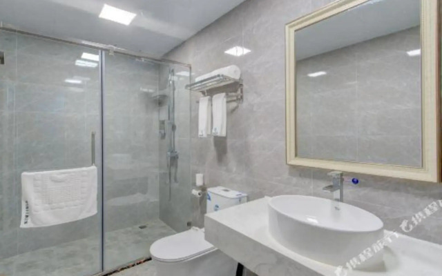Ice and Snow Ocean Theme Apartment (Zhuhai Shenjing Ocean Kingdom)