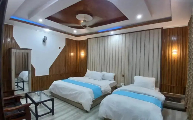 Parkway Hotel