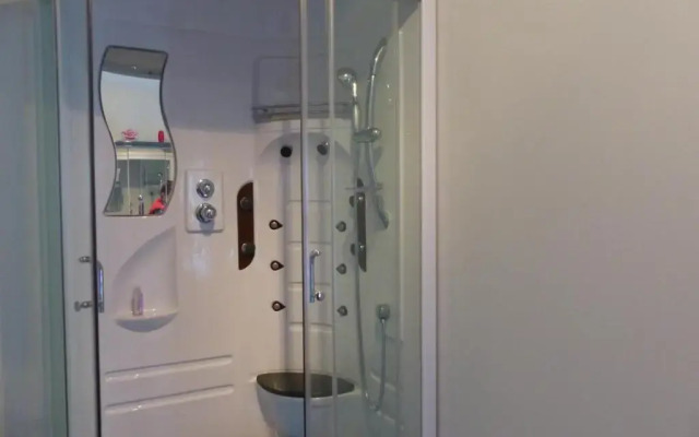 Gîte Arfeuilles, 5 pièces, 11 personnes - FR-1-489-280
