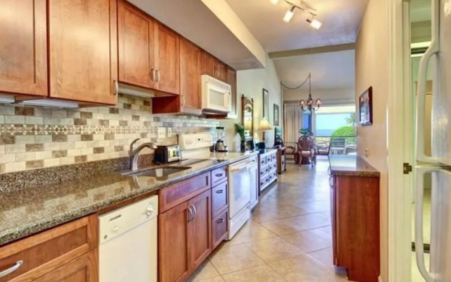 Maui Kaanapali Villas C255 by RedAwning