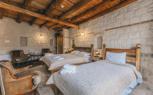 Zula Cave House