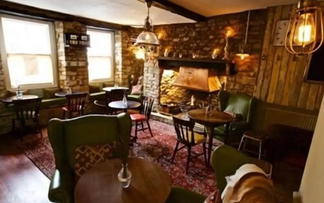 Woodstock Arms