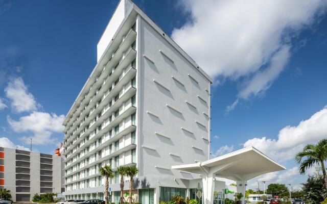 Hampton Inn & Suites Miami-Airport South-Blue Lagoon