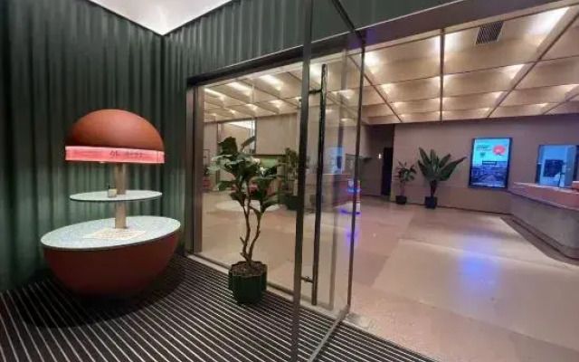 Orange Hotel (Qingyuan Yingde Branch)