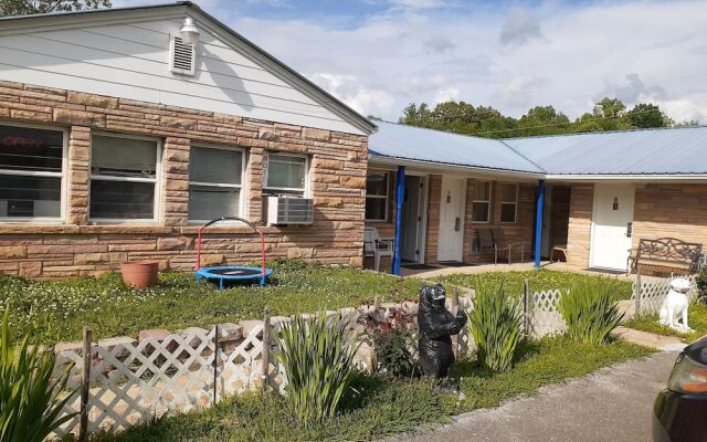 Scenic River Inn Wartburg Hwy 27