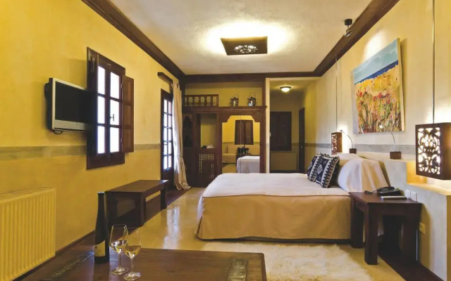 Katogi Averoff Hotel & Winery