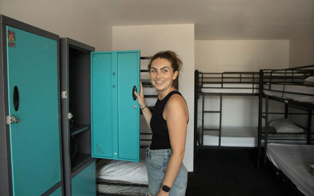 Nomads St Kilda Hostel