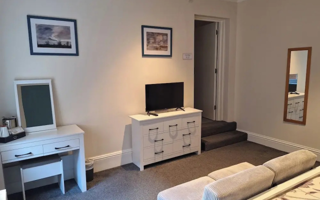 Room-comfortable Spacious Double Ensuite