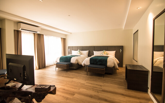 Pinnacle Boracay