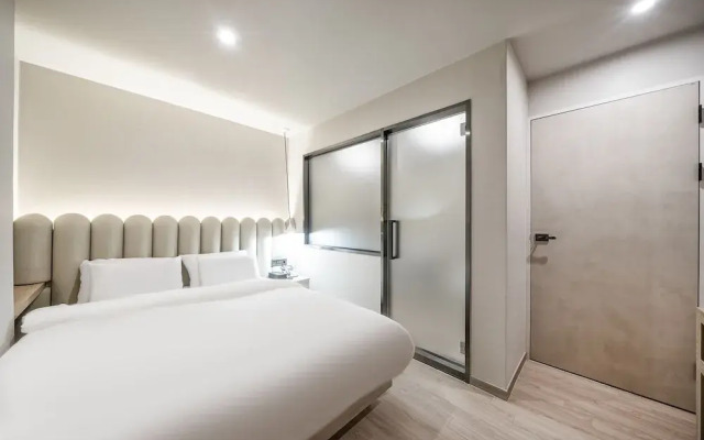 Poverta Stay Hotel