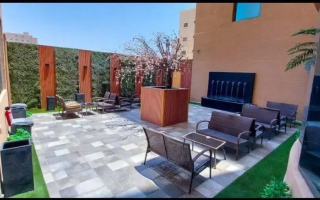 Private Luxury apartment - Al Hamra